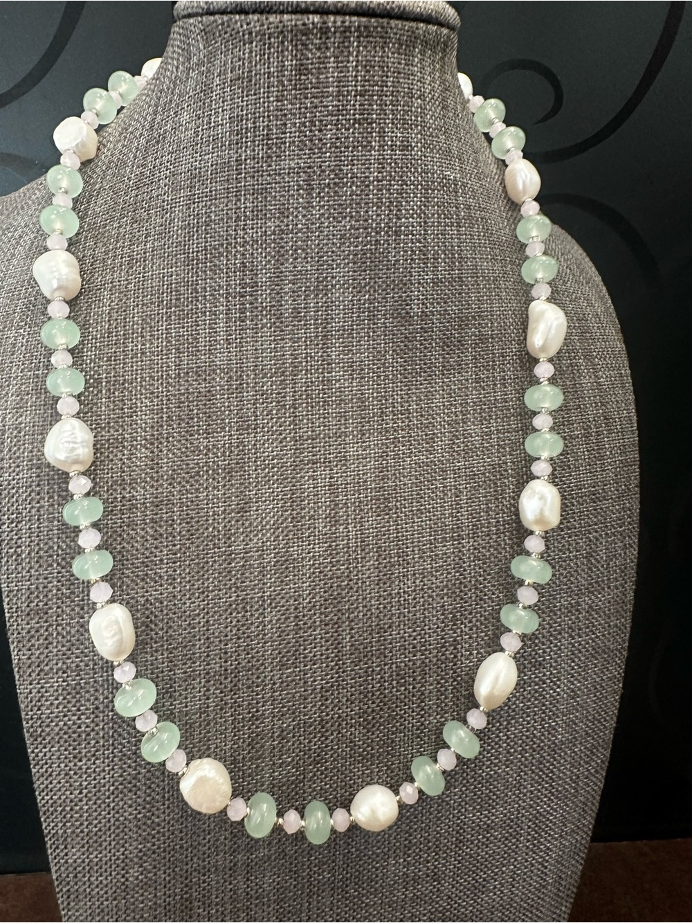 Delicate Green Chalcedony and Pearl Beaded Necklace